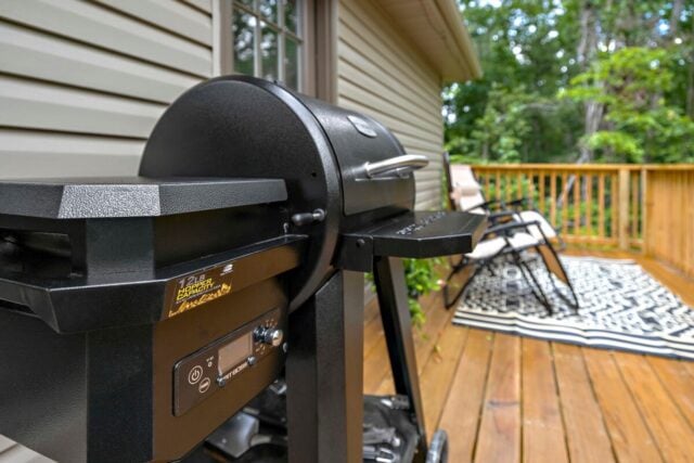 Grill on a wooden deck at OZ Adventure Retreat near Back 40 Trails.