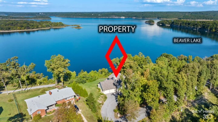 Stunning aerial view of Beaver Lake near Rivercliff Ridgehouse vacation rental in Rogers, AR.